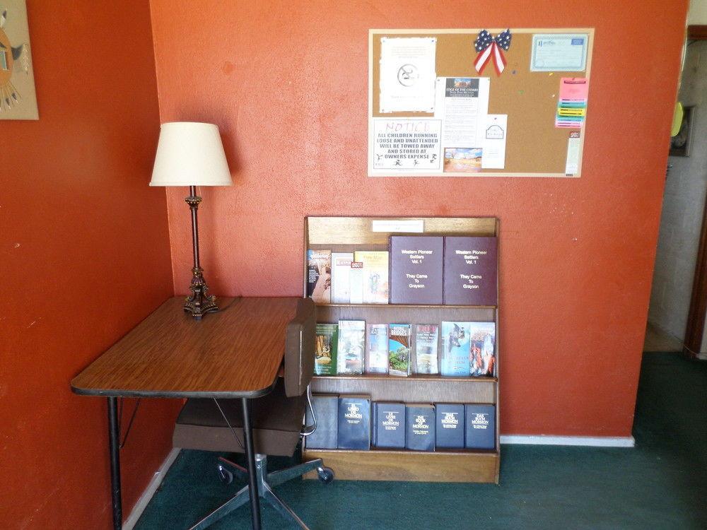 Cliff Palace Motel Blanding Eksteriør bilde