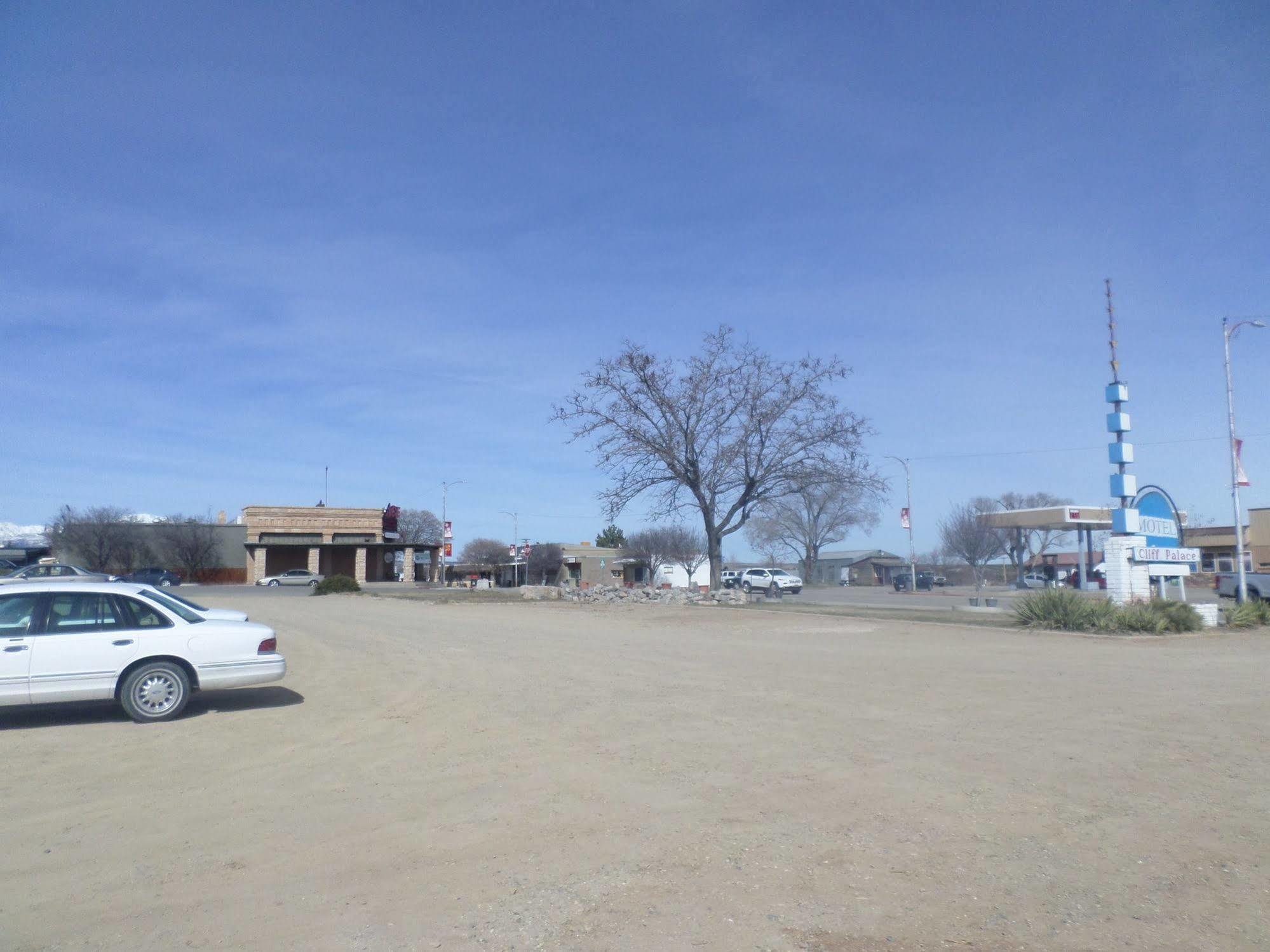 Cliff Palace Motel Blanding Eksteriør bilde